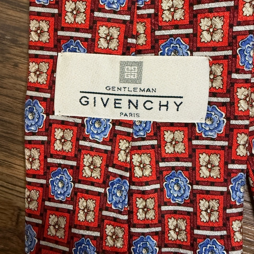 Givenchy Gentleman Paris 100% Silk Tie Red Blue Floral Geometric Pattern Luxury - Picture 4 of 5